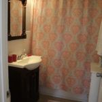 The Beverly Suites bathroom