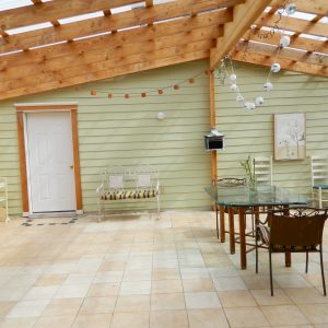 English Boarding Rooms in Nye Beach