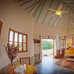 The Tree Top Cottage at Coral Cove