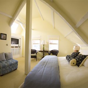 BARNCASTLE – Room 1