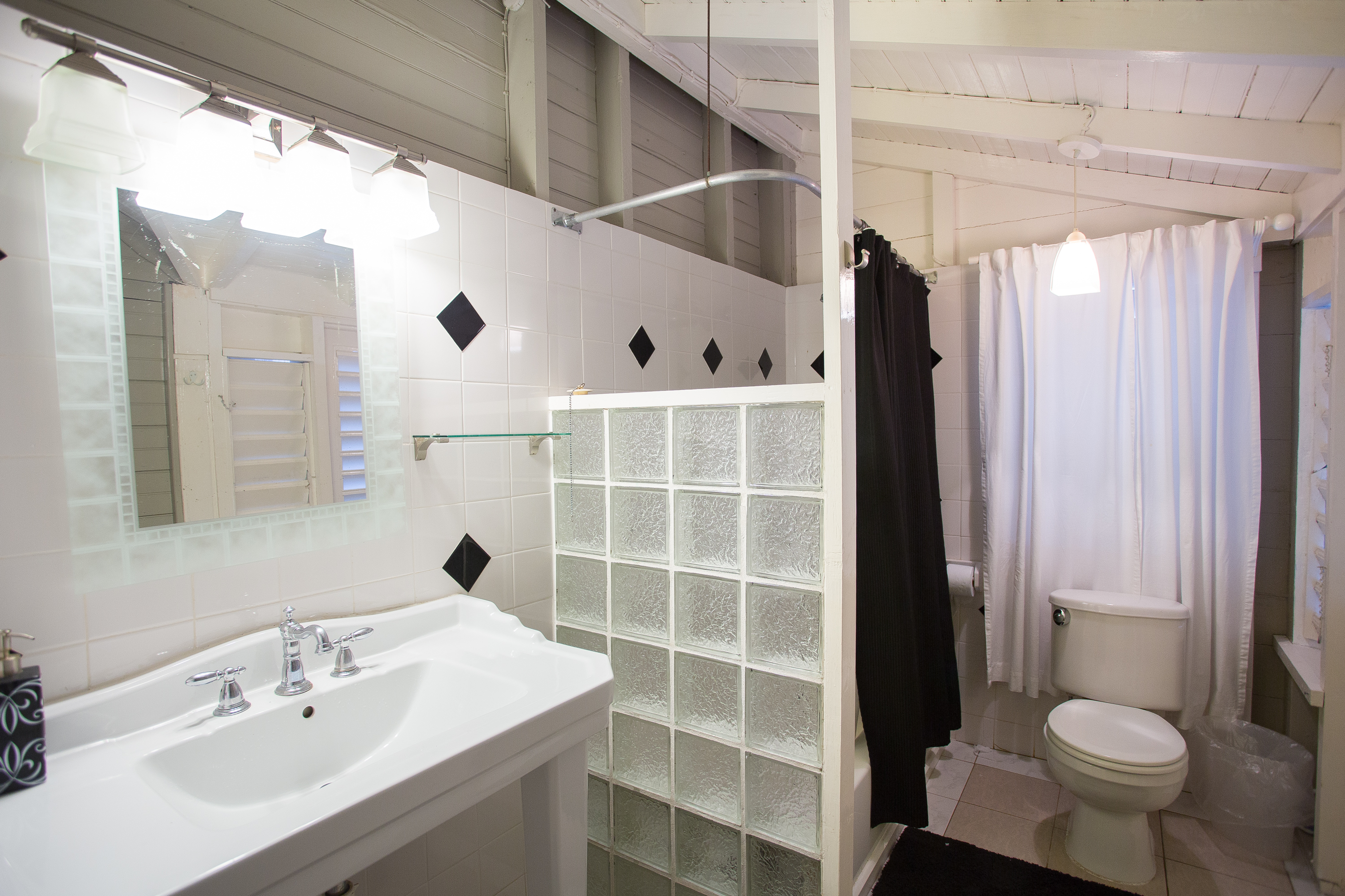 Llantrissant Beachcliff Villa