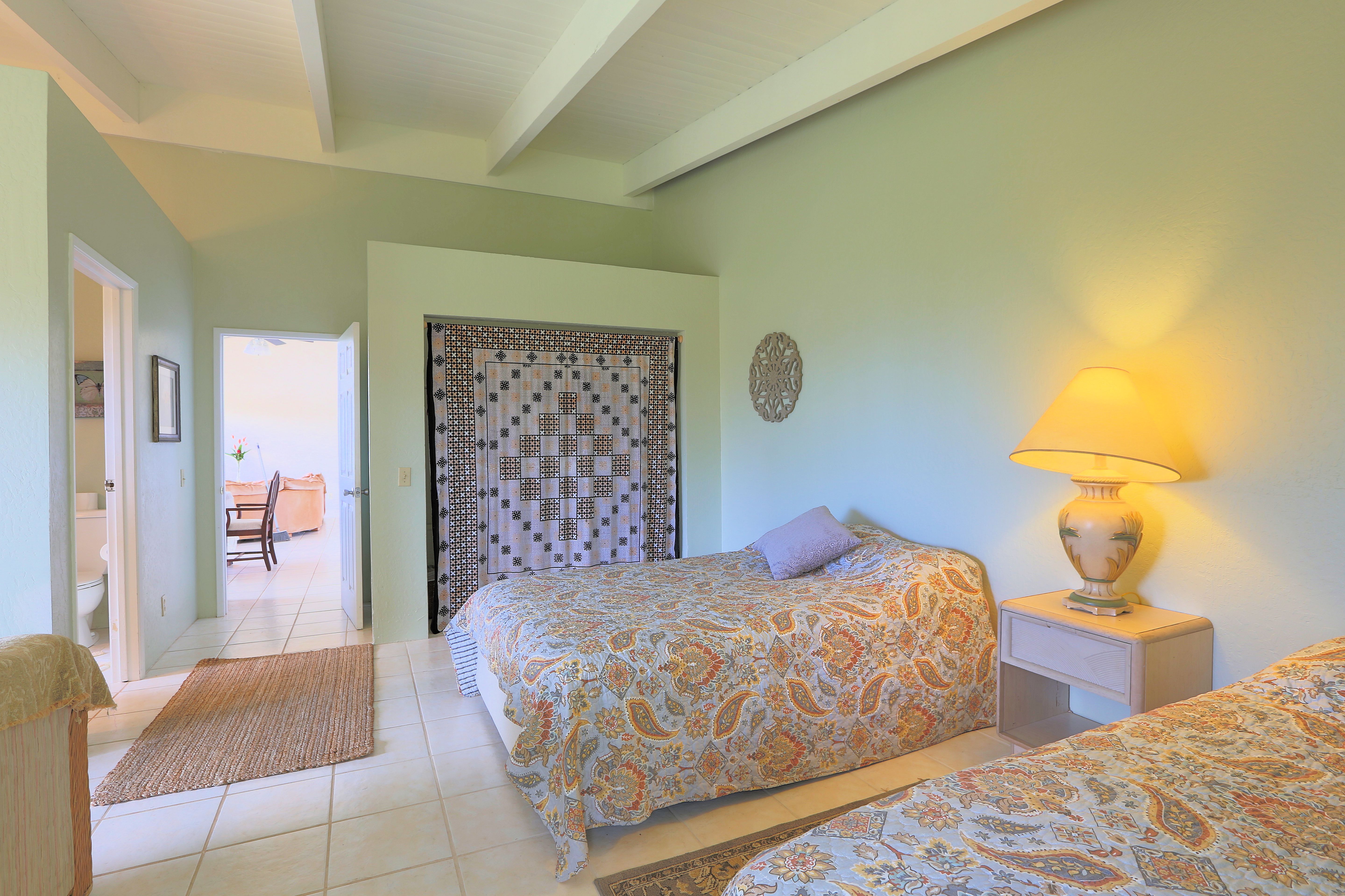 Pele’s Breath Volcanic Steam Vent Sauna & 3 Rooms