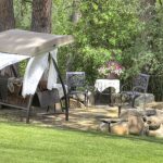 River House Bed & Breakfast garden sitting area