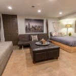 High Society Bnb – 1F – Sleeps 8 in Wicker Park