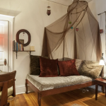 2-Bedroom suite w private bath: 1908 bungalow: Trendy foodie area: COVID-19/Health Aware: Gratis doobie & bottle of wine!