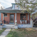 2-Bedroom suite w private bath: 1908 bungalow: Trendy foodie area: COVID-19/Health Aware: Gratis doobie & bottle of wine!