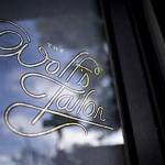 2-Bedroom suite w private bath: 1908 bungalow: Trendy foodie area: COVID-19/Health Aware: Gratis doobie & bottle of wine!