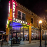 2-Bedroom suite w private bath: 1908 bungalow: Trendy foodie area: COVID-19/Health Aware: Gratis doobie & bottle of wine!